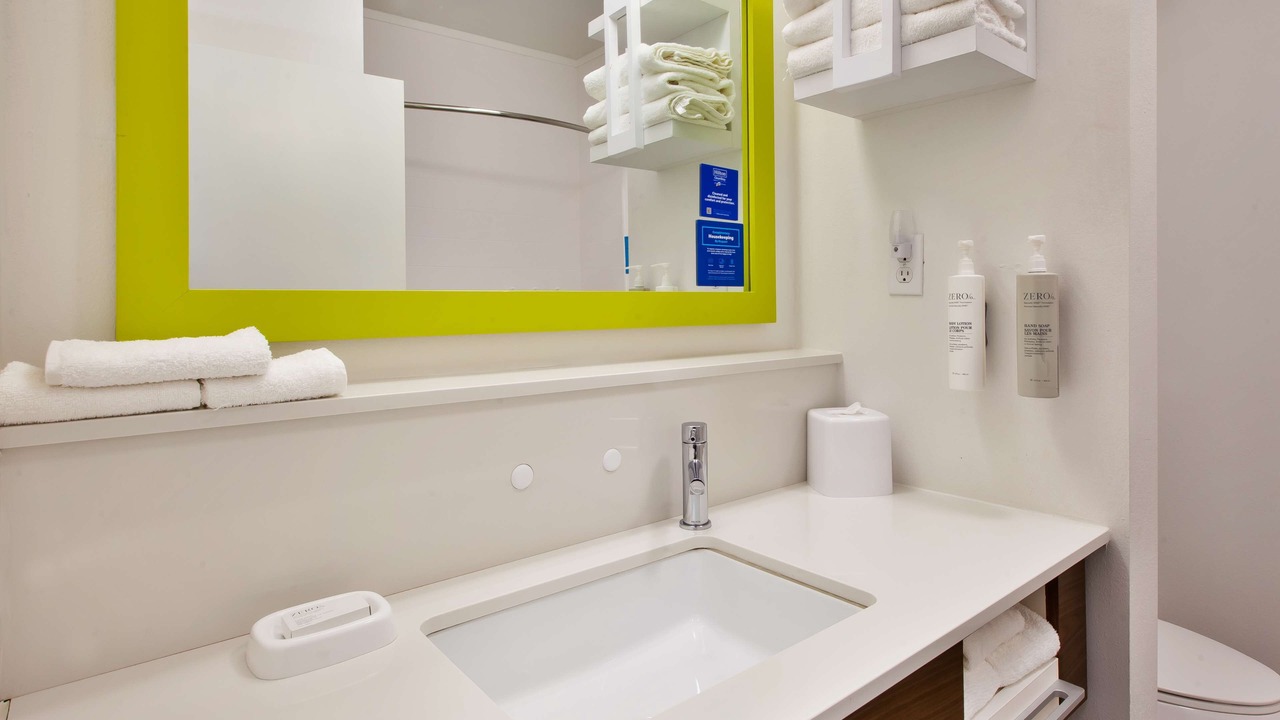 Photo of Bathroom in Clarion