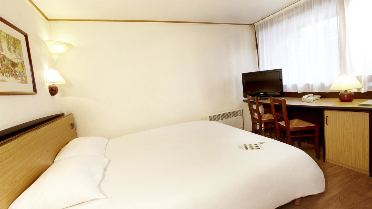 Photo of Bedroom in Maubeuge