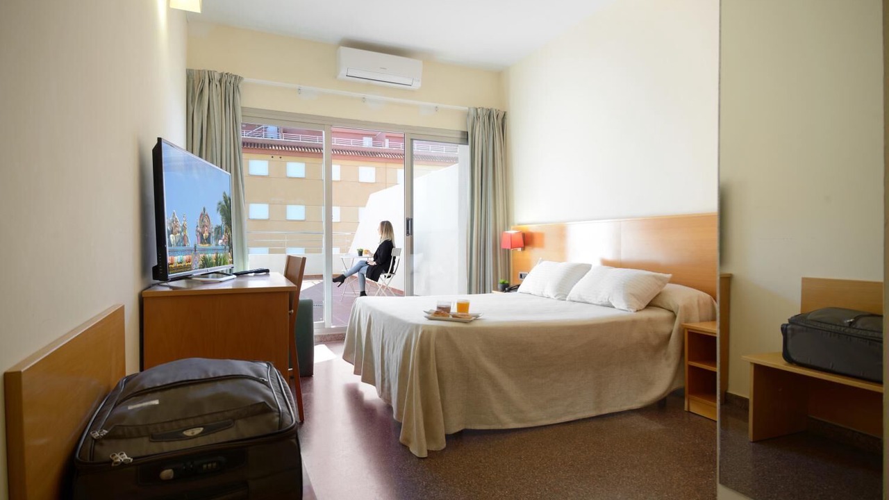 Photo of Bedroom in Miramar
