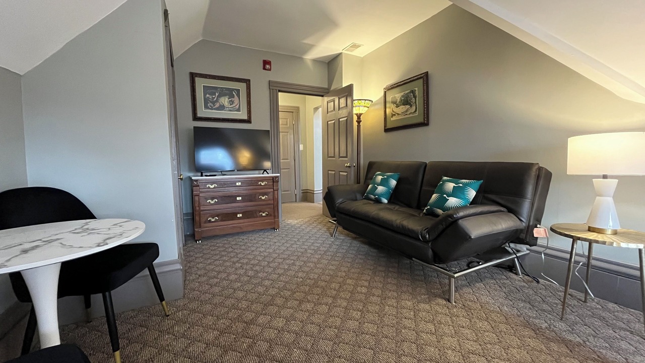 Photo of Bedroom in Ohio City