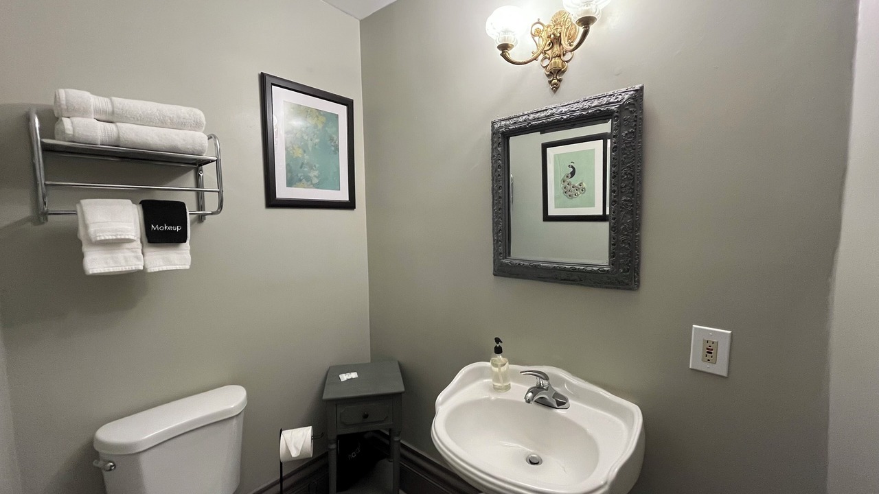 Photo of Bathroom in Ohio City