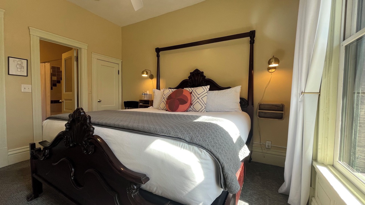 Photo of Bedroom in Ohio City