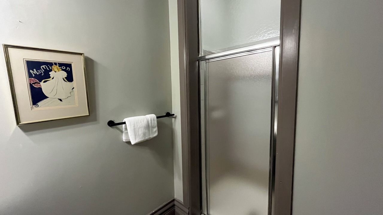 Photo of Bathroom in Ohio City