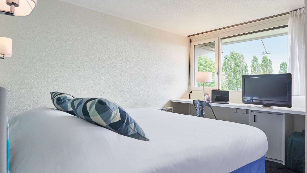 Photo of Bedroom in Gonesse