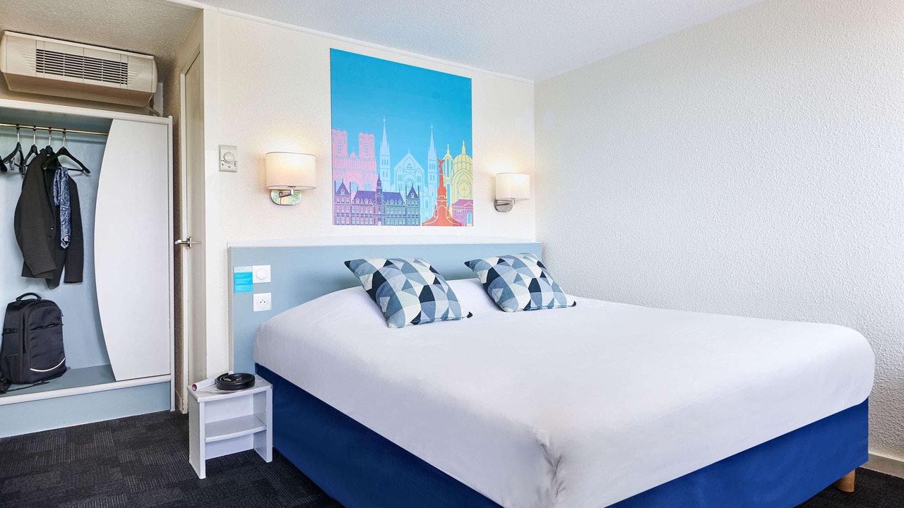 Photo of Bedroom in Gonesse