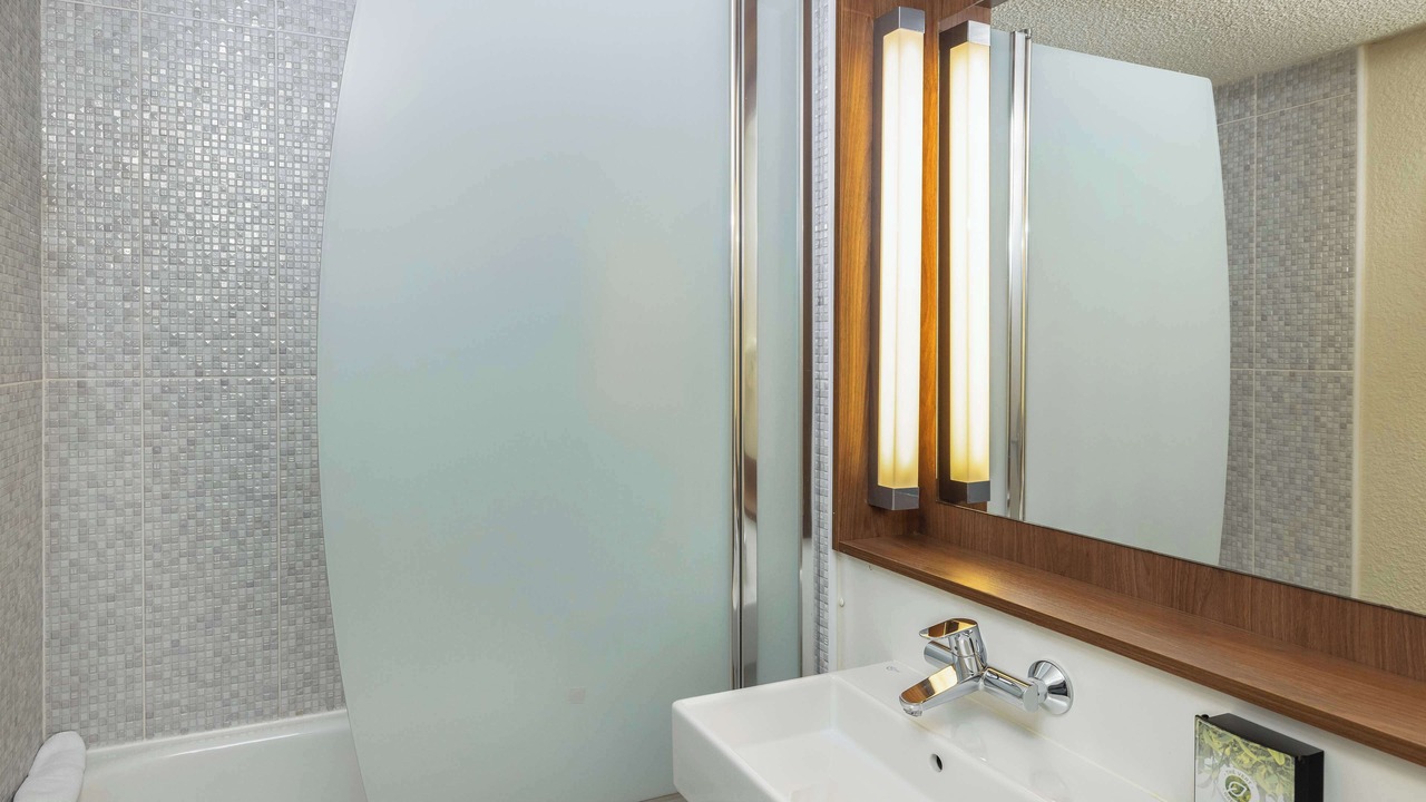 Photo of Others in Cergy