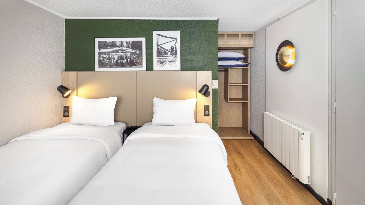 Photo of Bedroom in Cergy