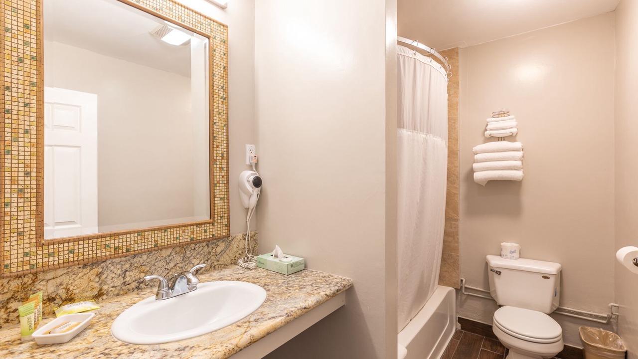 Photo of Bathroom in Cloverdale