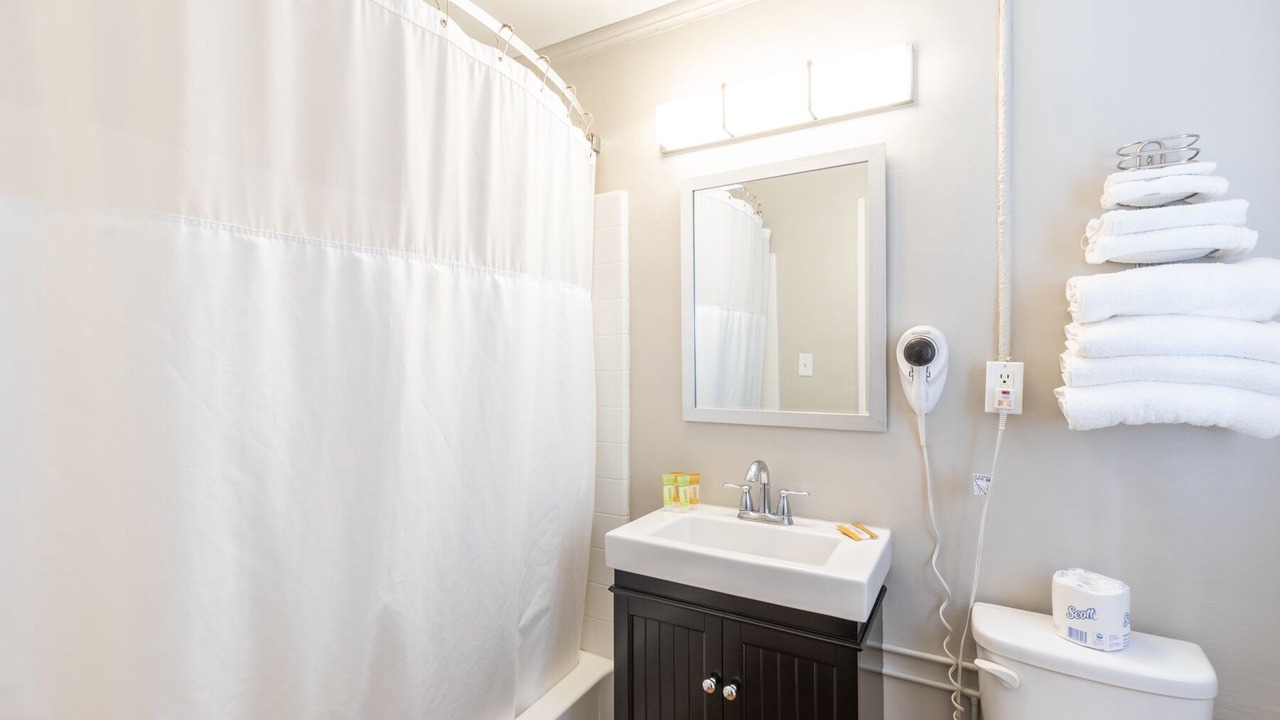 Photo of Bathroom in Cloverdale