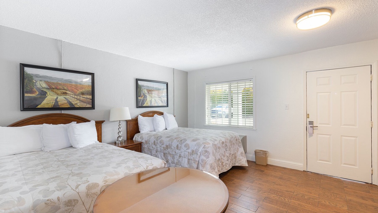 Photo of Bedroom in Cloverdale