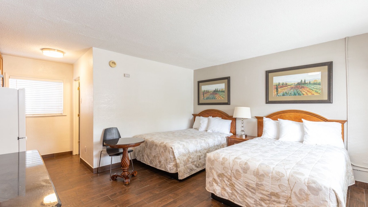 Photo of Bedroom in Cloverdale