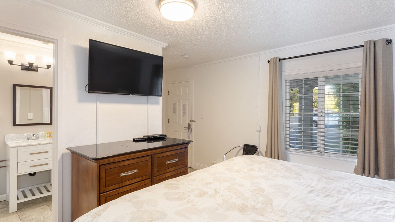 Photo of Bedroom in Cloverdale