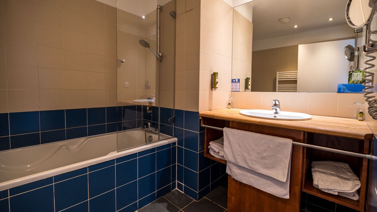 Photo of Bathroom in Saint-Martin-du-Littoral