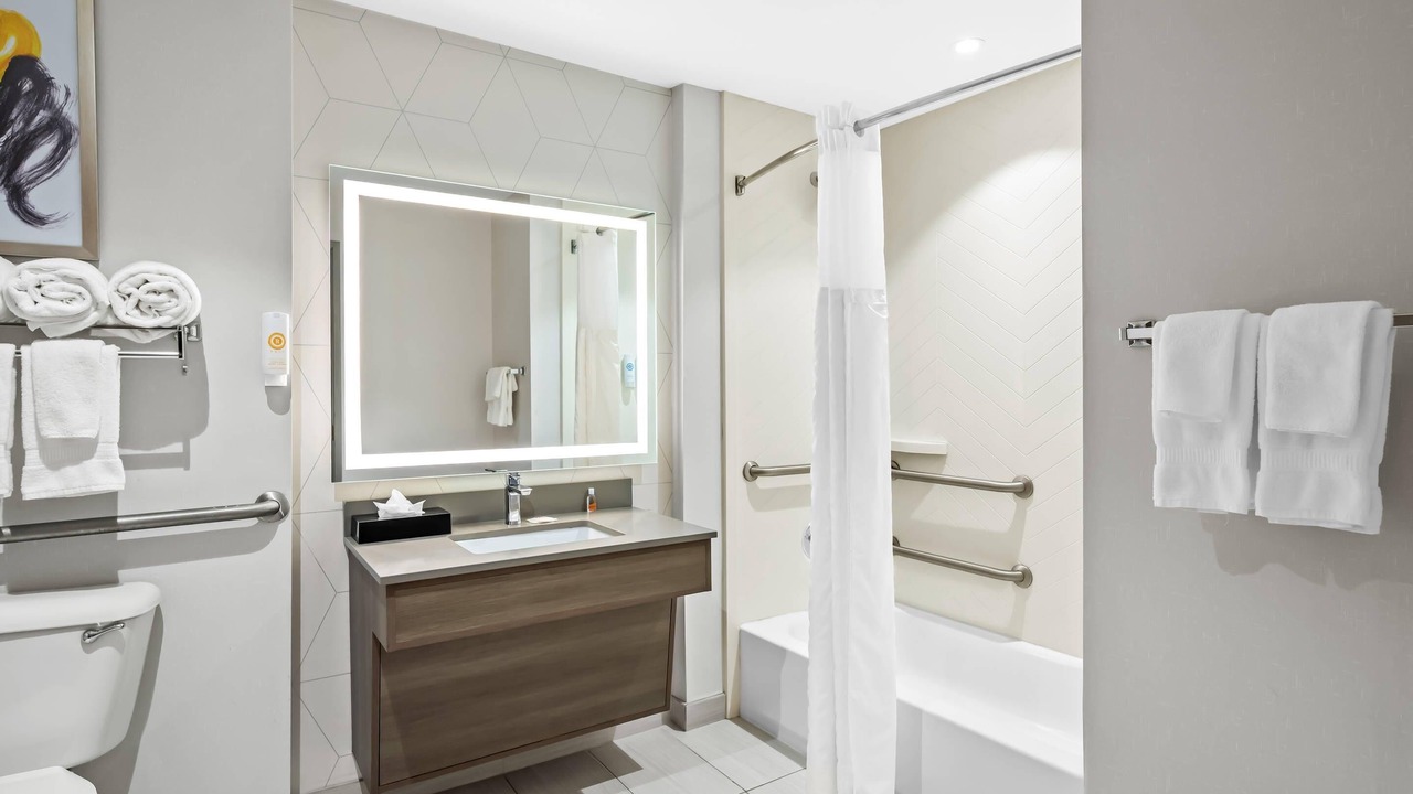 Photo of Bedroom in Conway