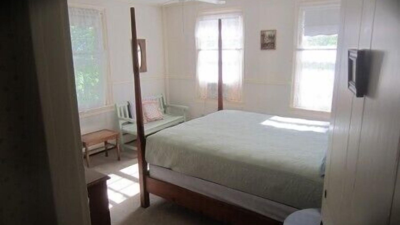 Photo of Bedroom in Brandon