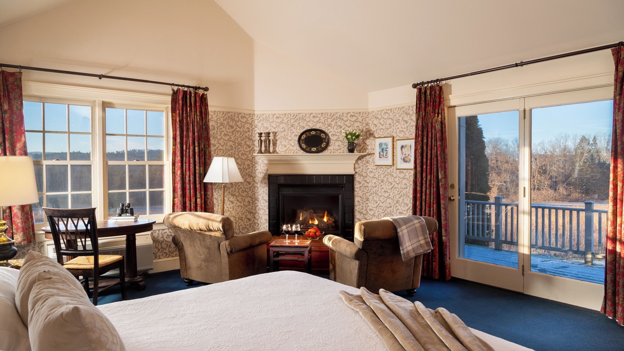 Photo of Livingroom in West Chesterfield