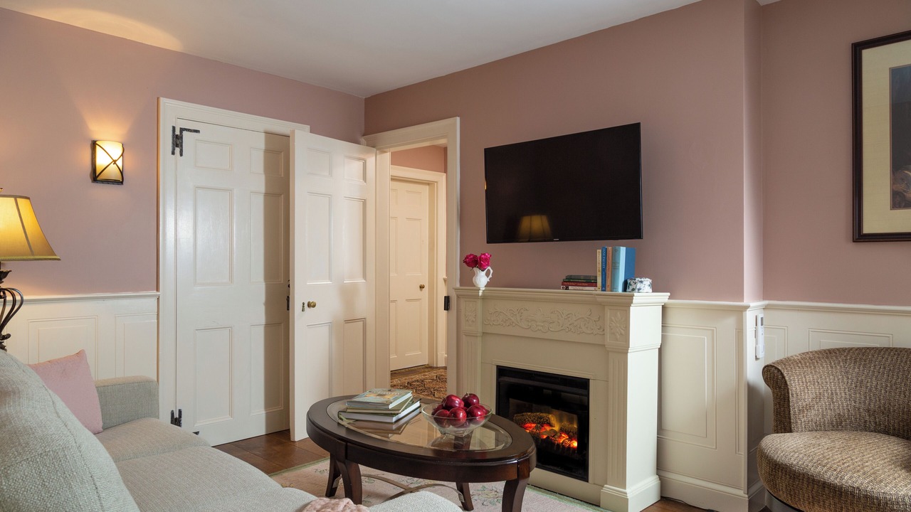 Photo of Bedroom in Lee