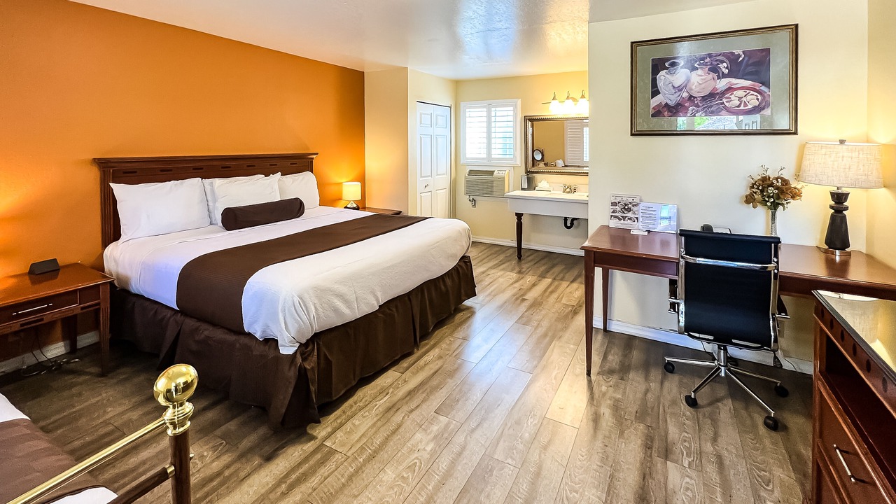 Photo of Bedroom in Willits