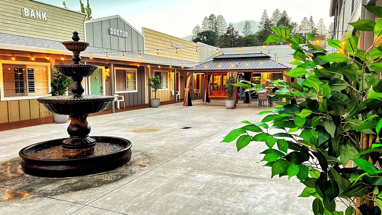 Photo of Outdoor in Willits