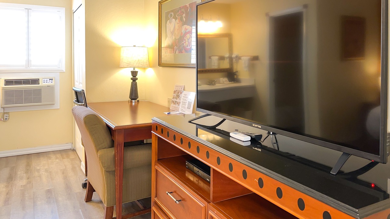 Photo of Bedroom in Willits