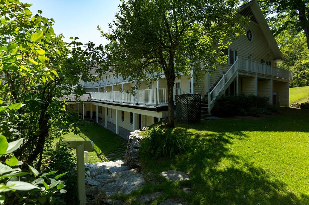 Photo of Outdoor in Warren