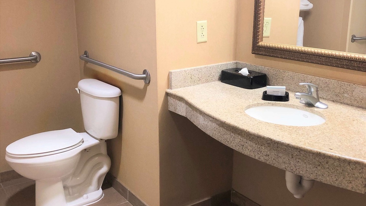 Photo of Bathroom in Norfolk - Virginia Beach