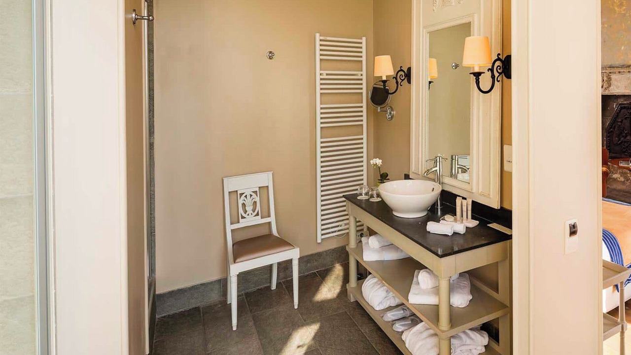 Photo of Bathroom in Augerville-la-Riviere