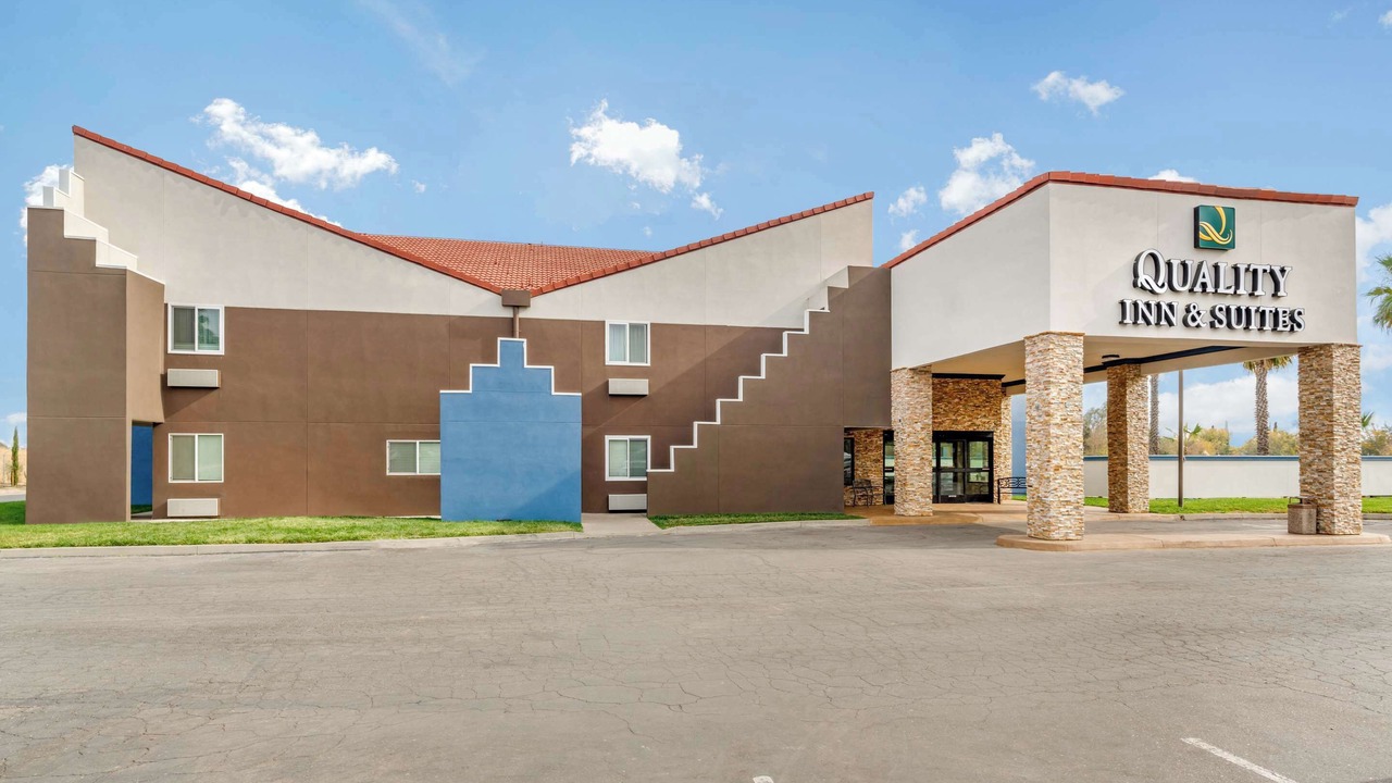 Photo of Outdoor in Nut Tree