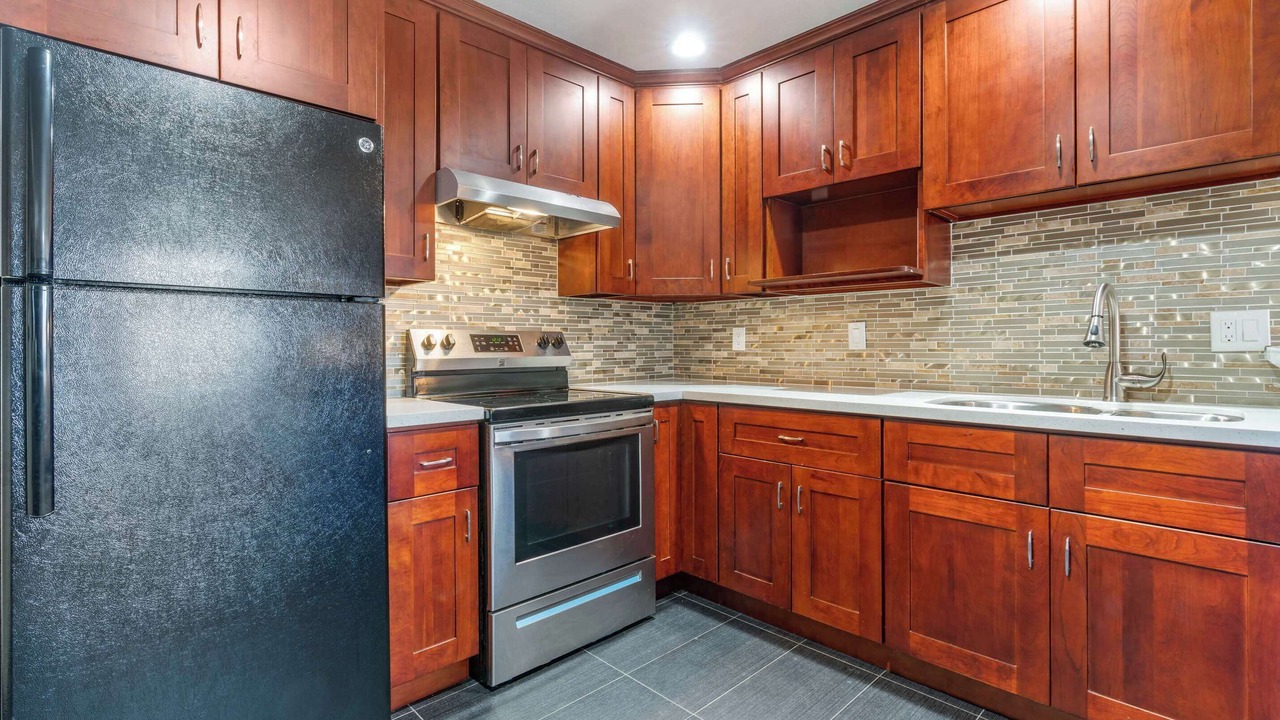 Photo of Others in Nut Tree