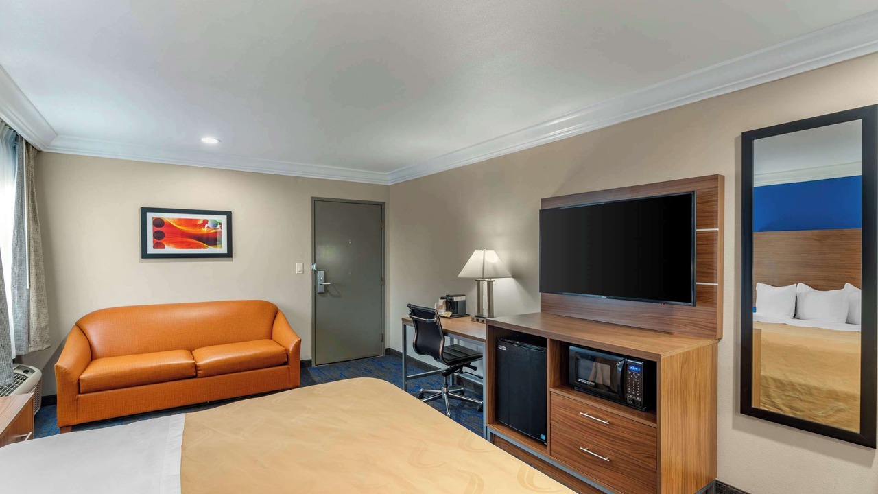 Photo of Bedroom in Nut Tree