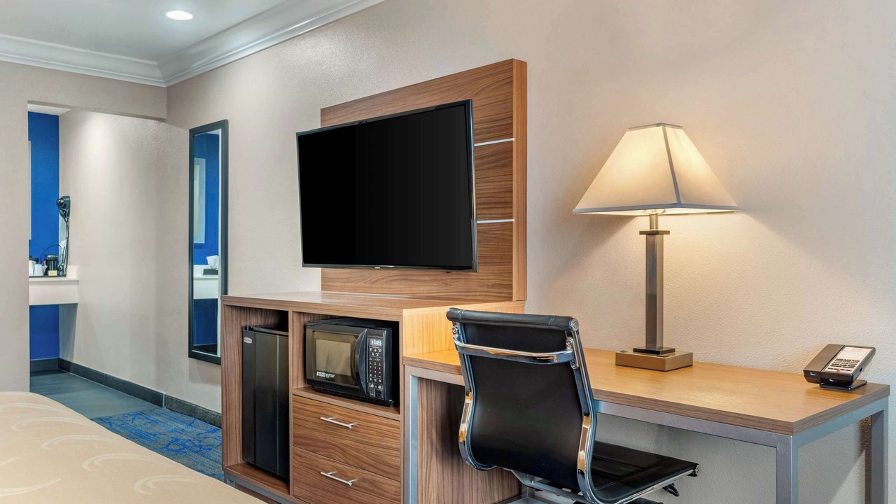 Photo of Others in Nut Tree