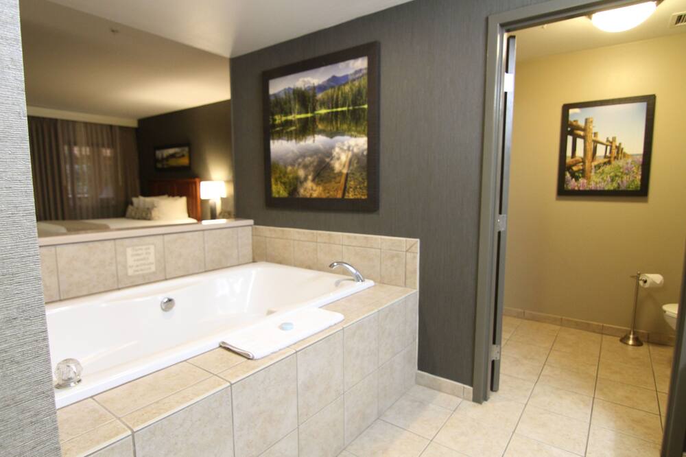 Photo of Bathroom in Evansville