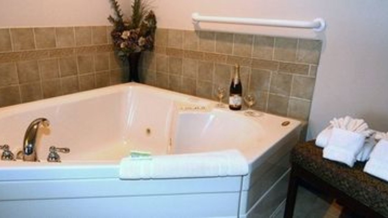 Photo of Bathroom in Cedarville