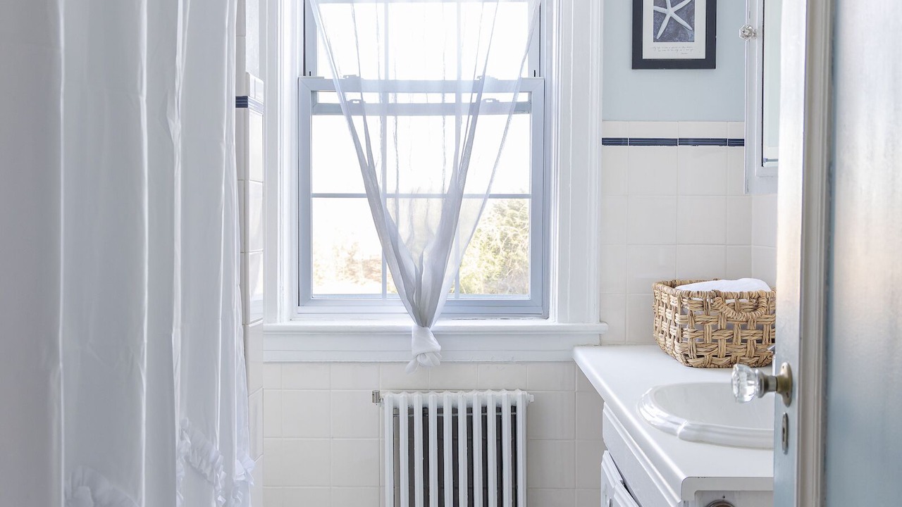 Photo of Bathroom in Town of New Castle