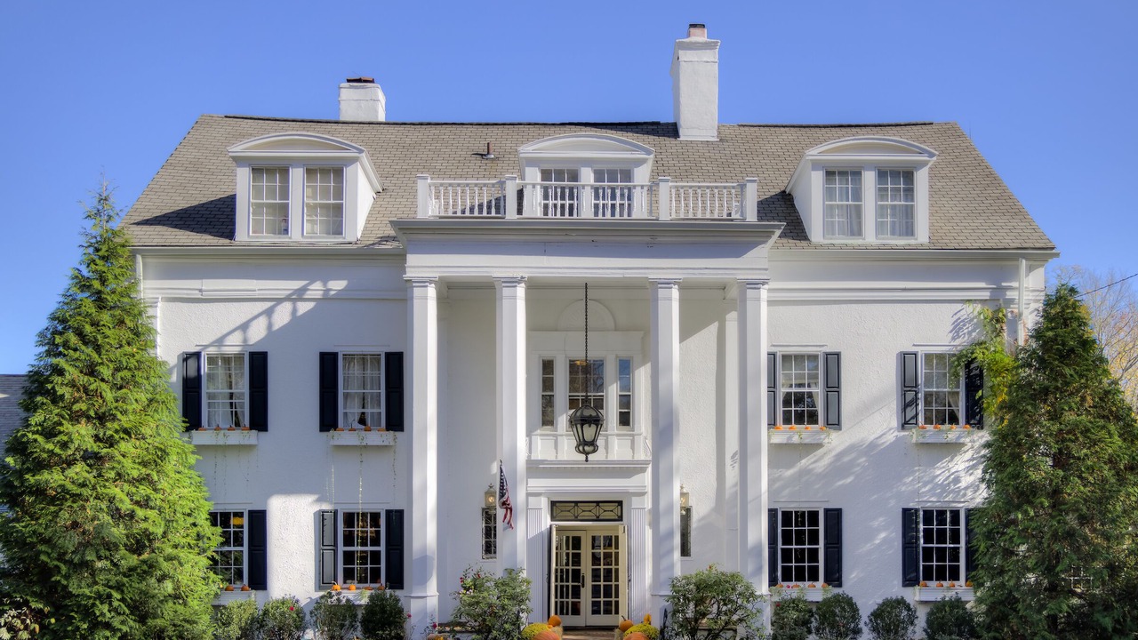 Photo of Buildings in Town of New Castle