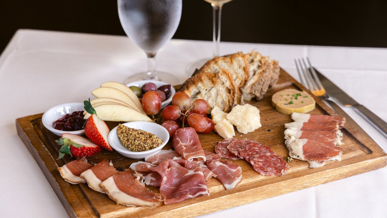 Photo of Livingroom in Town of New Castle