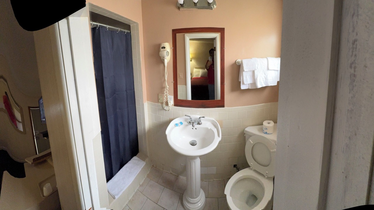 Photo of Bathroom in Niagara Falls
