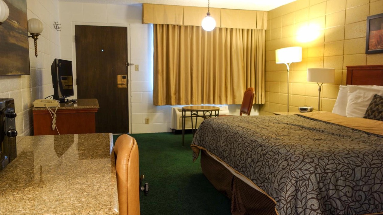 Photo of Others in Downtown Boise