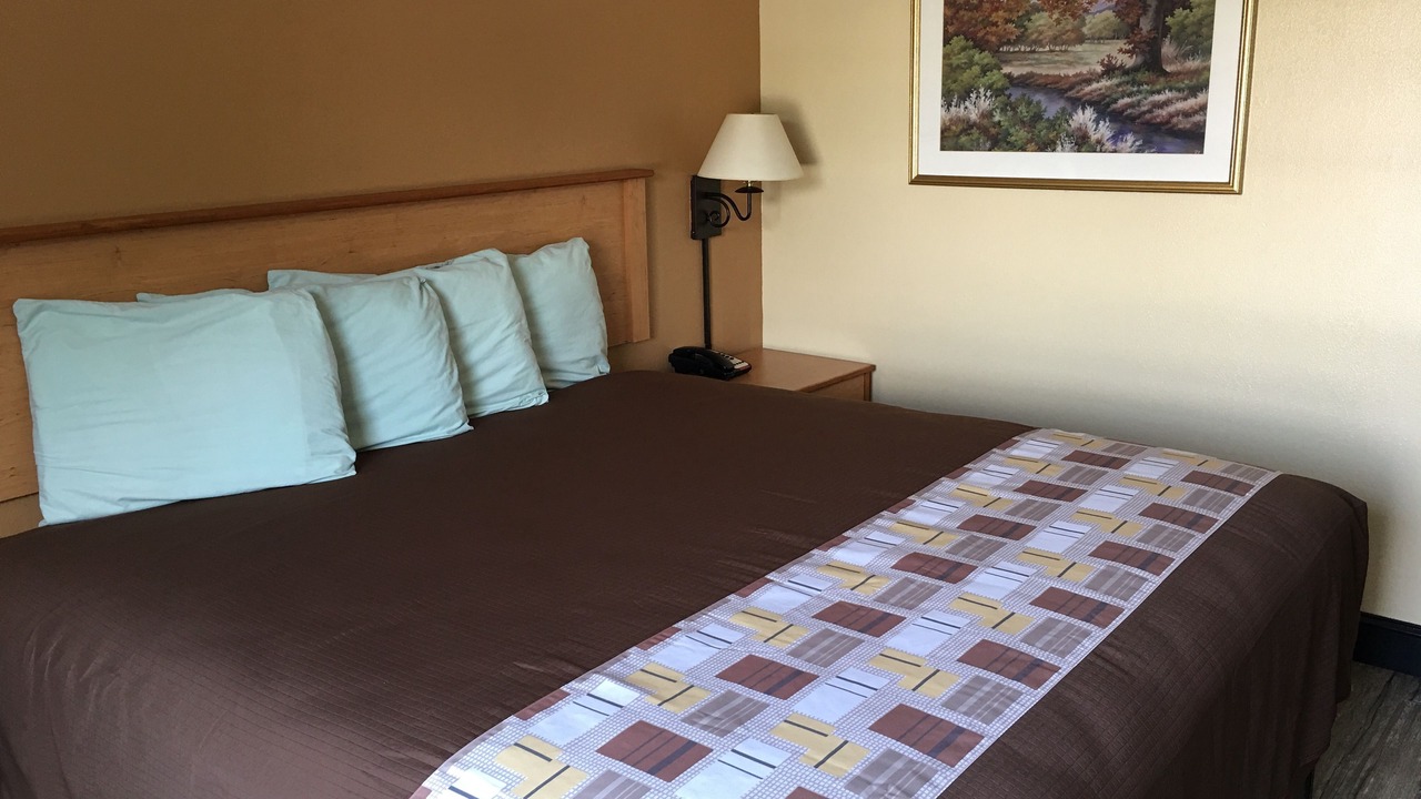 Photo of Bedroom in Soddy-Daisy