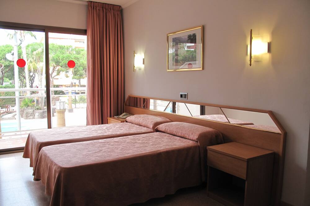 Photo of Bedroom in Malgrat de Mar