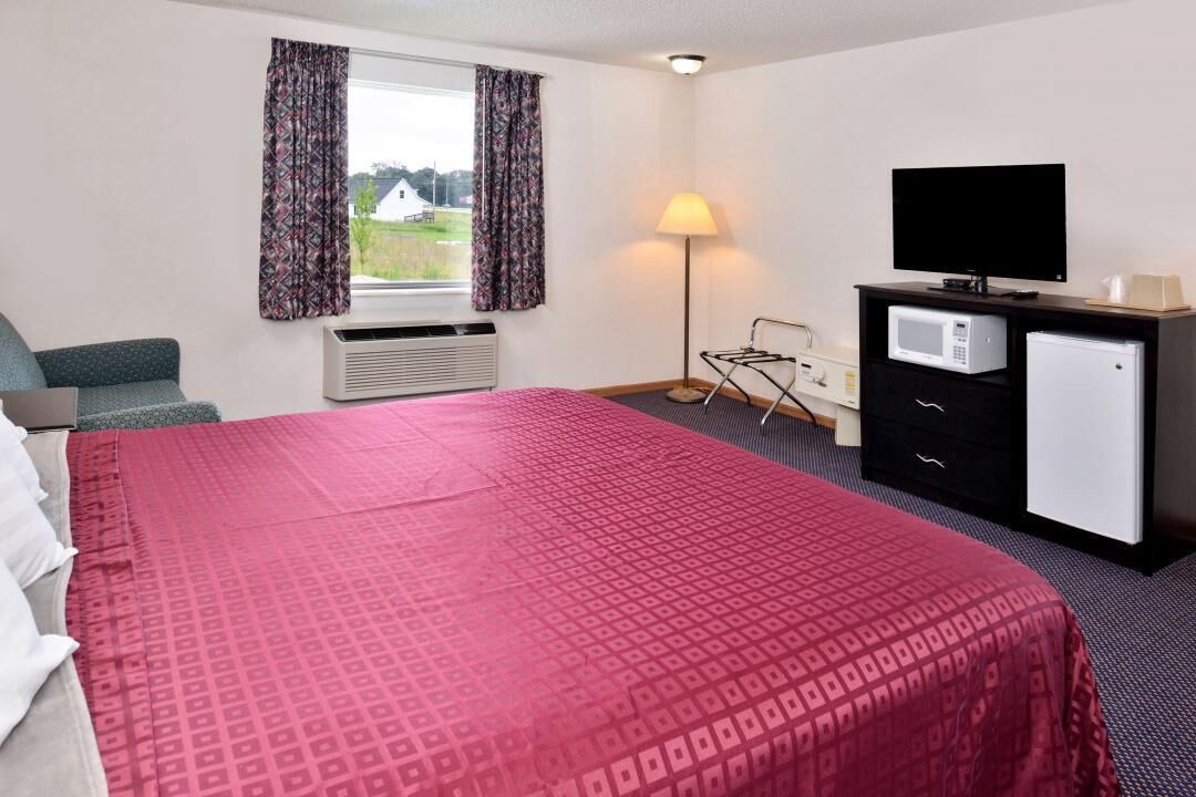 Photo of Bedroom in Knob Noster