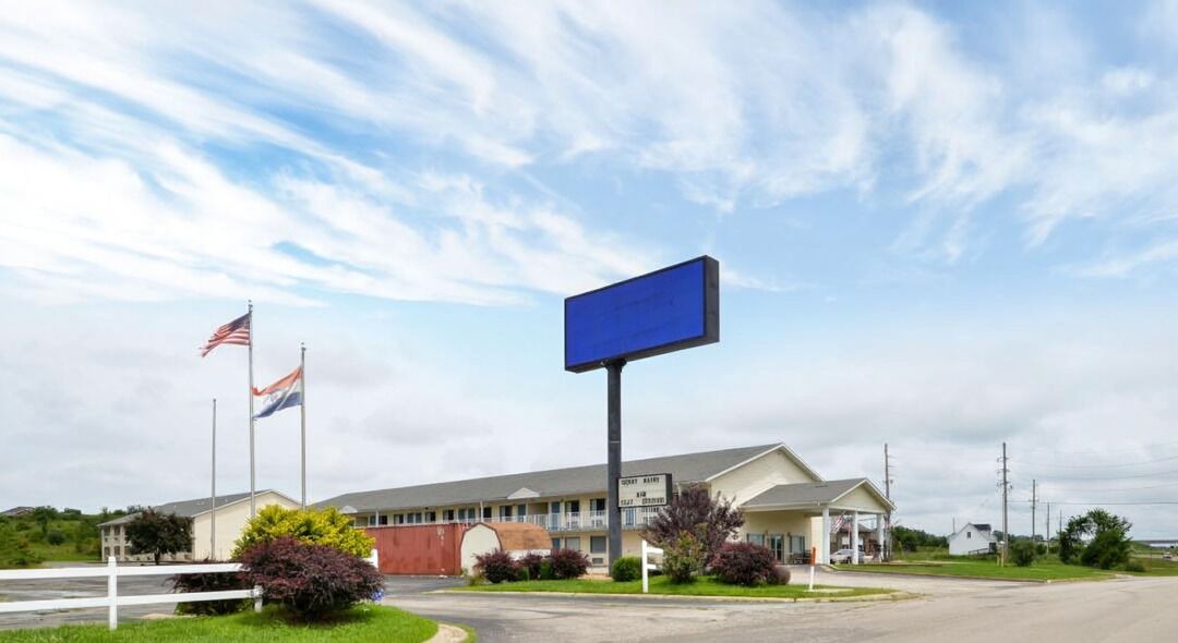 Photo of Outdoor in Knob Noster