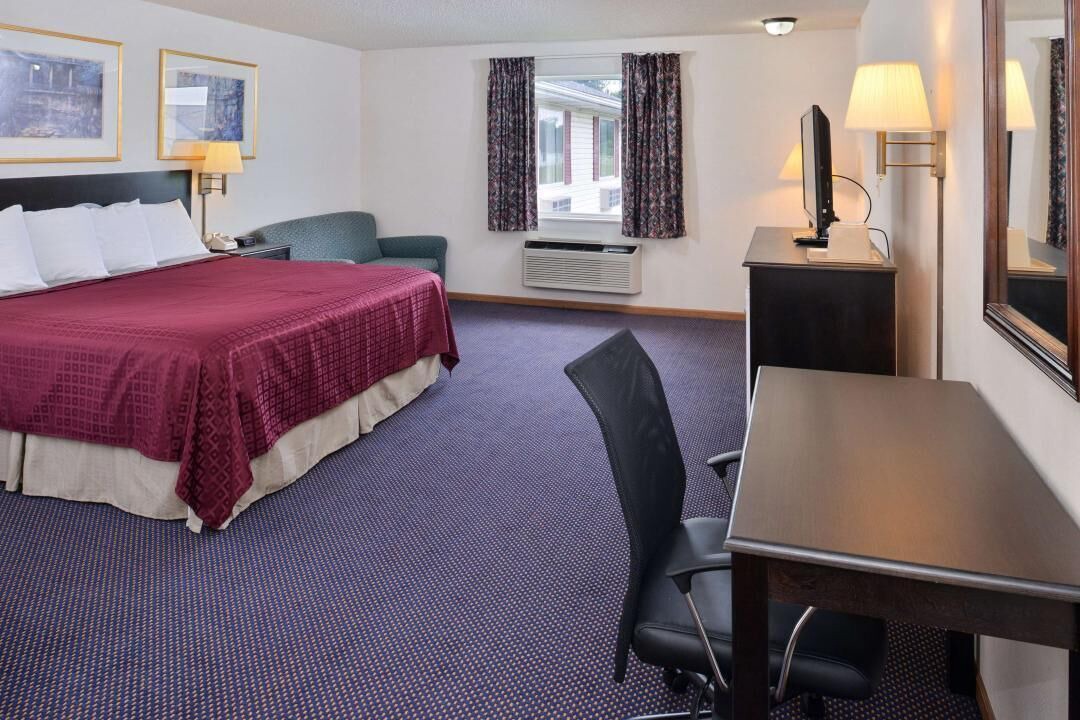 Photo of Bedroom in Knob Noster