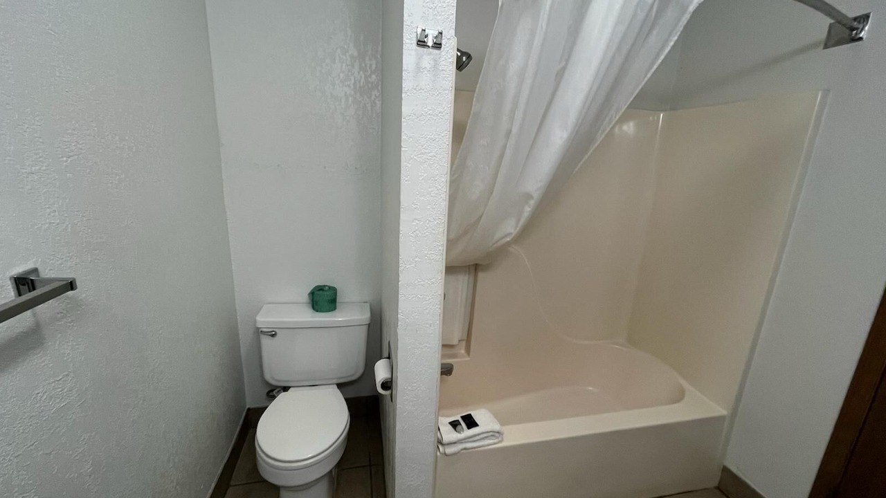 Photo of Bathroom in Knob Noster