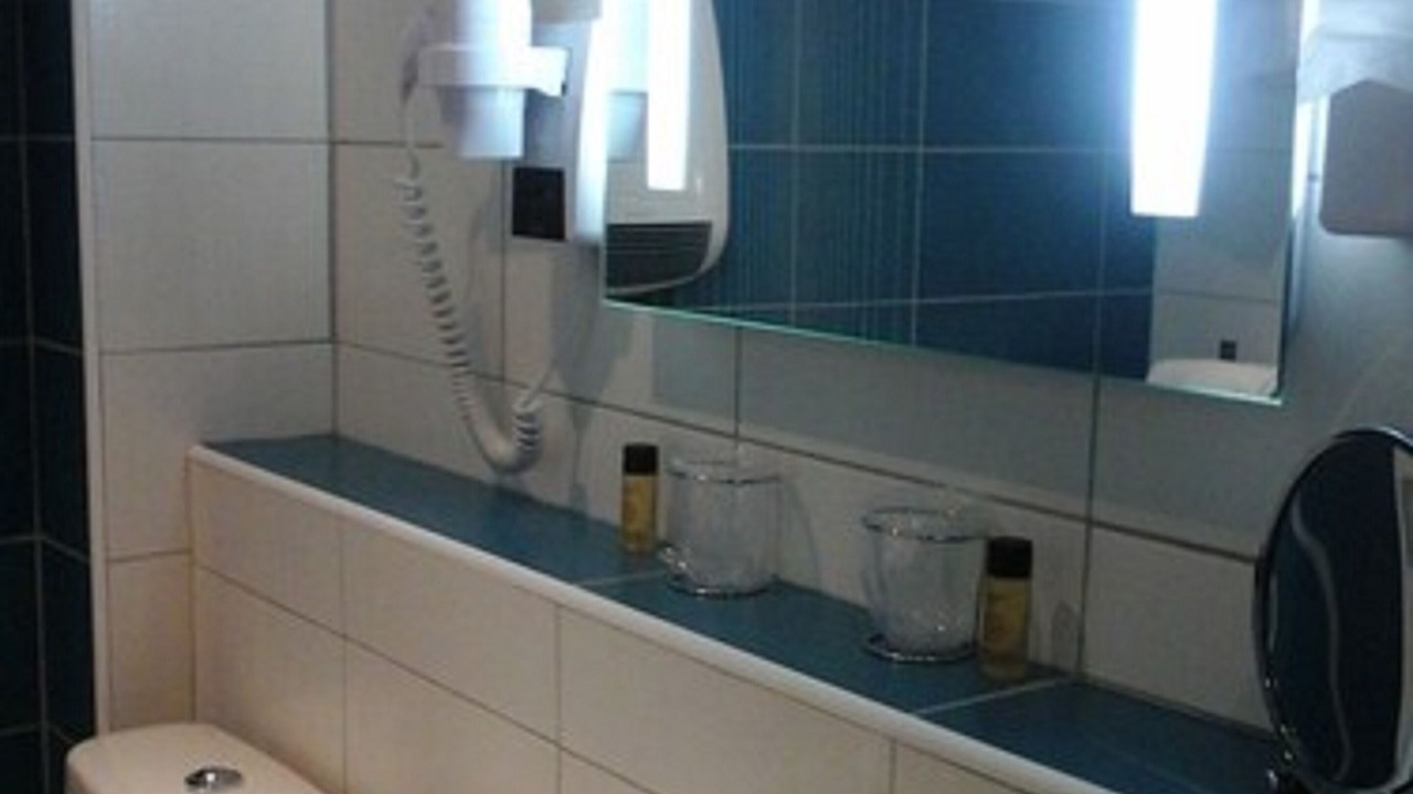 Photo of Bathroom in Downtown Le Havre