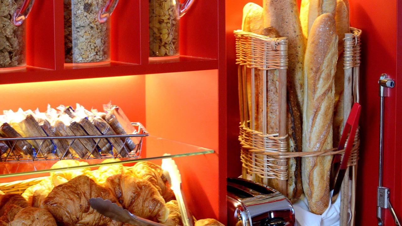 Photo of Others in Zola - Pressense