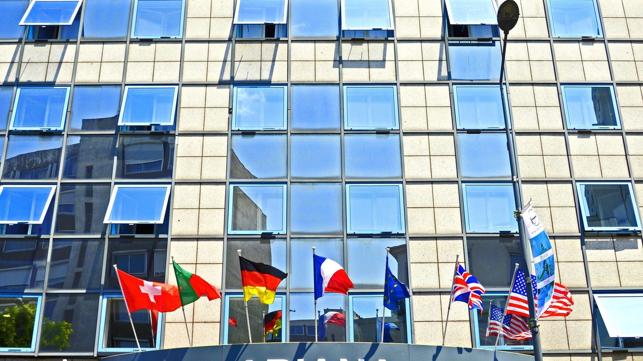 Photo of Others in Zola - Pressense