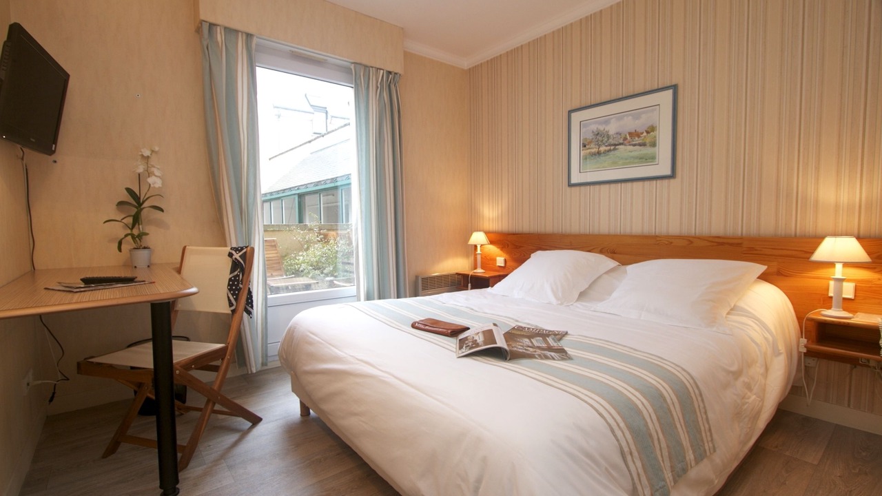 Photo of Bedroom in Nogent-le-Rotrou