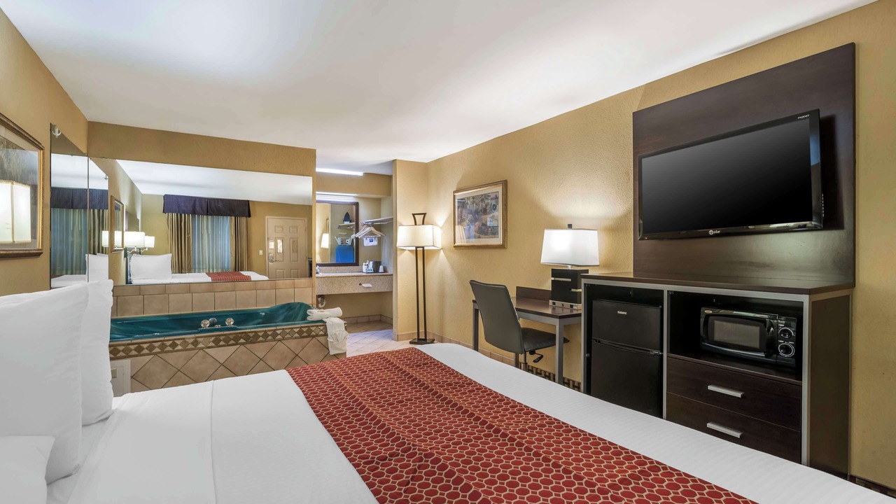 Photo of Bedroom in Swainsboro