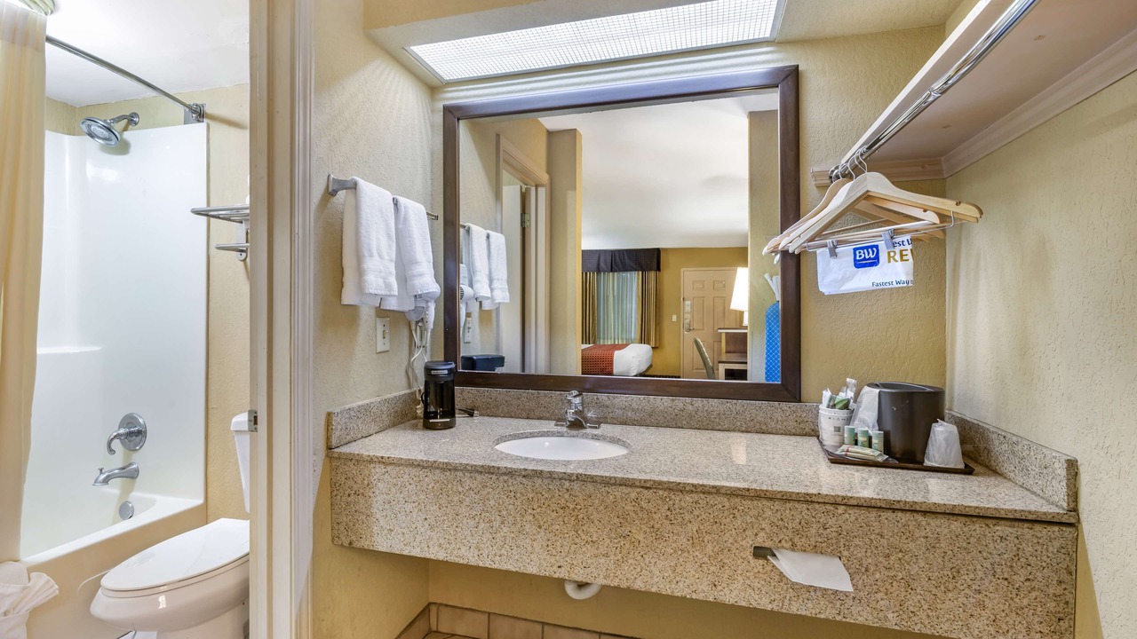 Photo of Bathroom in Swainsboro